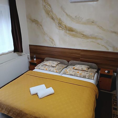 Boglarka Vendeghaz Apartment Mosonmagyarovar Luaran gambar
