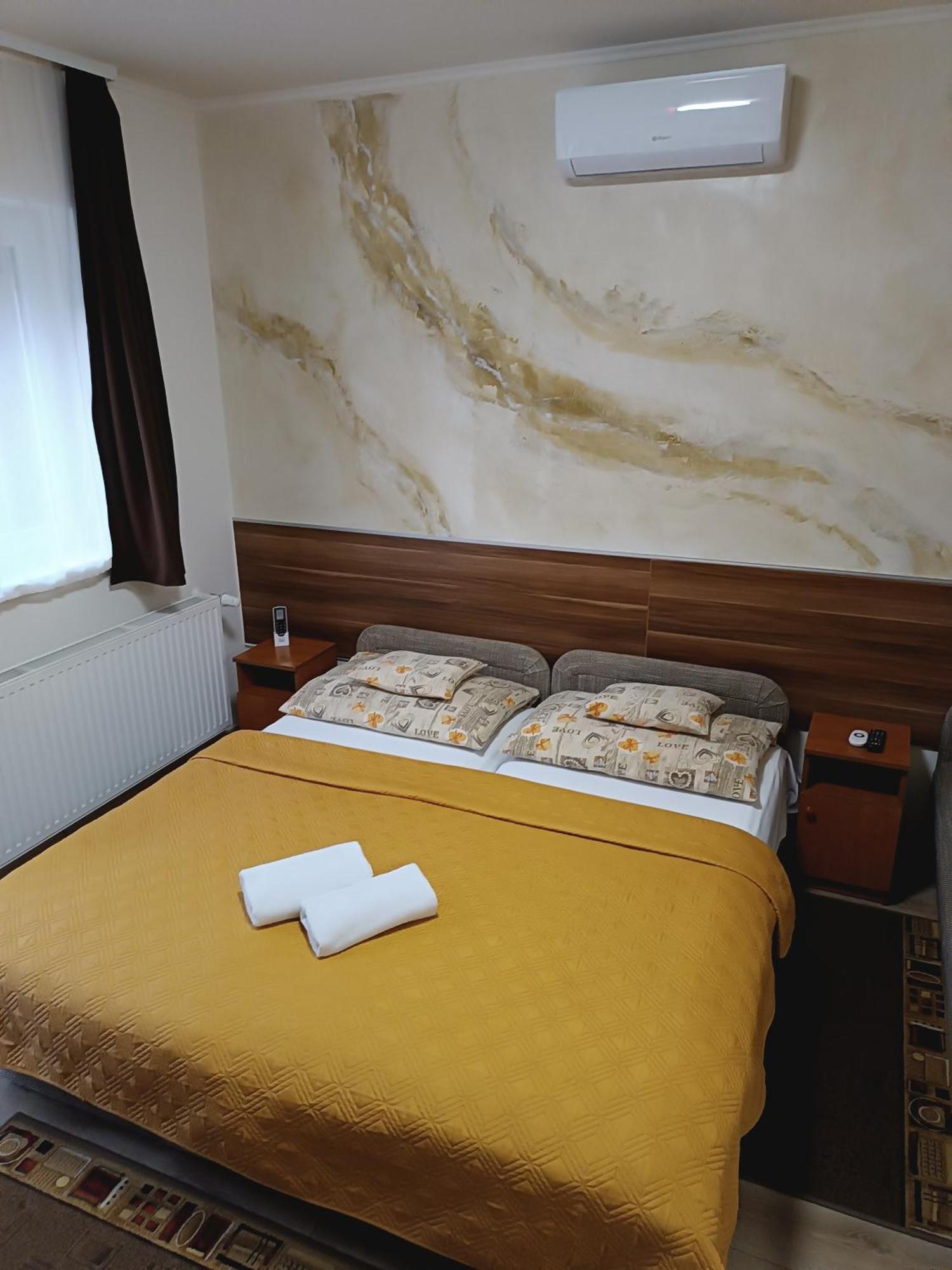 Boglarka Vendeghaz Apartment Mosonmagyarovar Luaran gambar