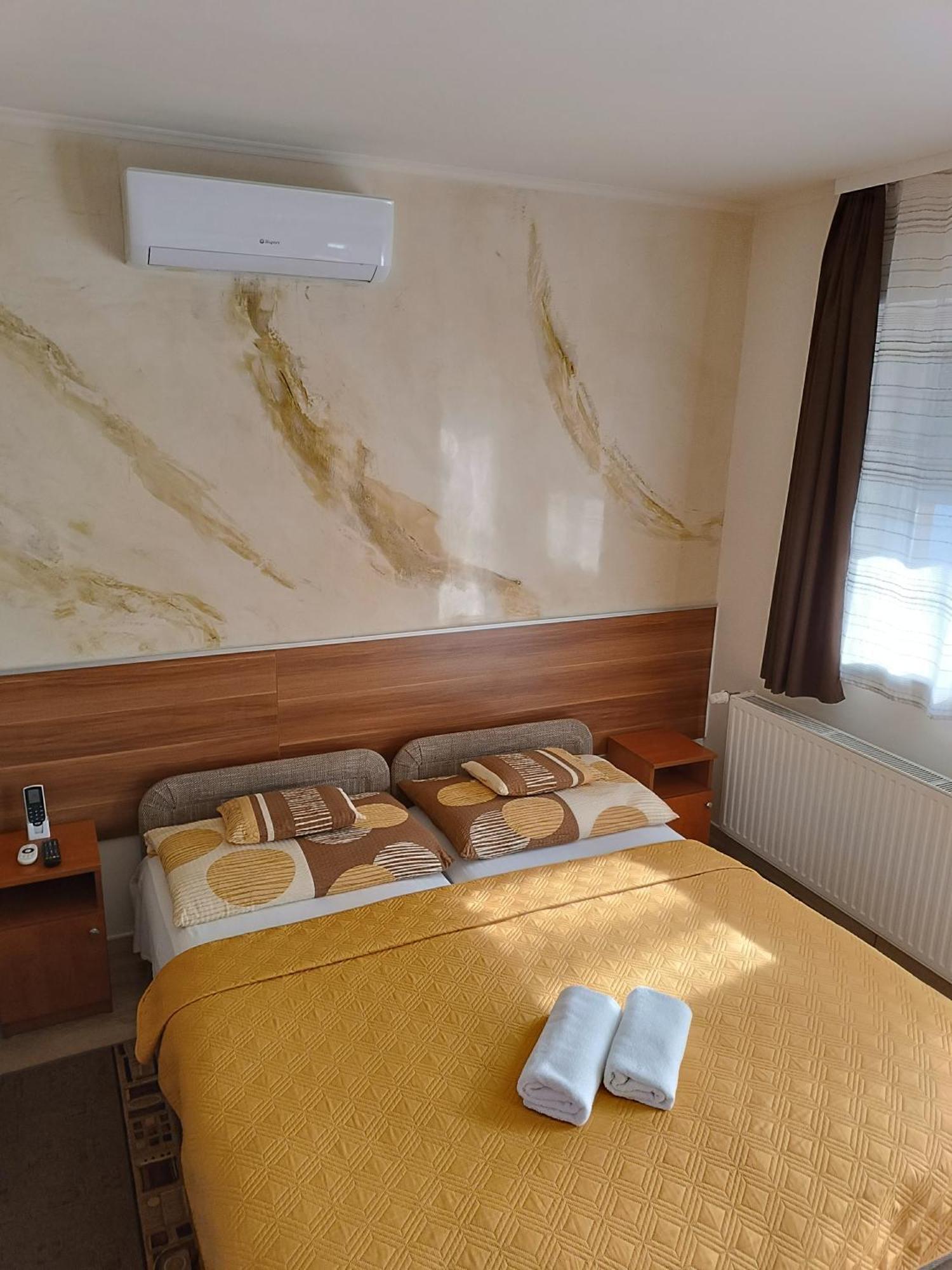 Boglarka Vendeghaz Apartment Mosonmagyarovar Luaran gambar