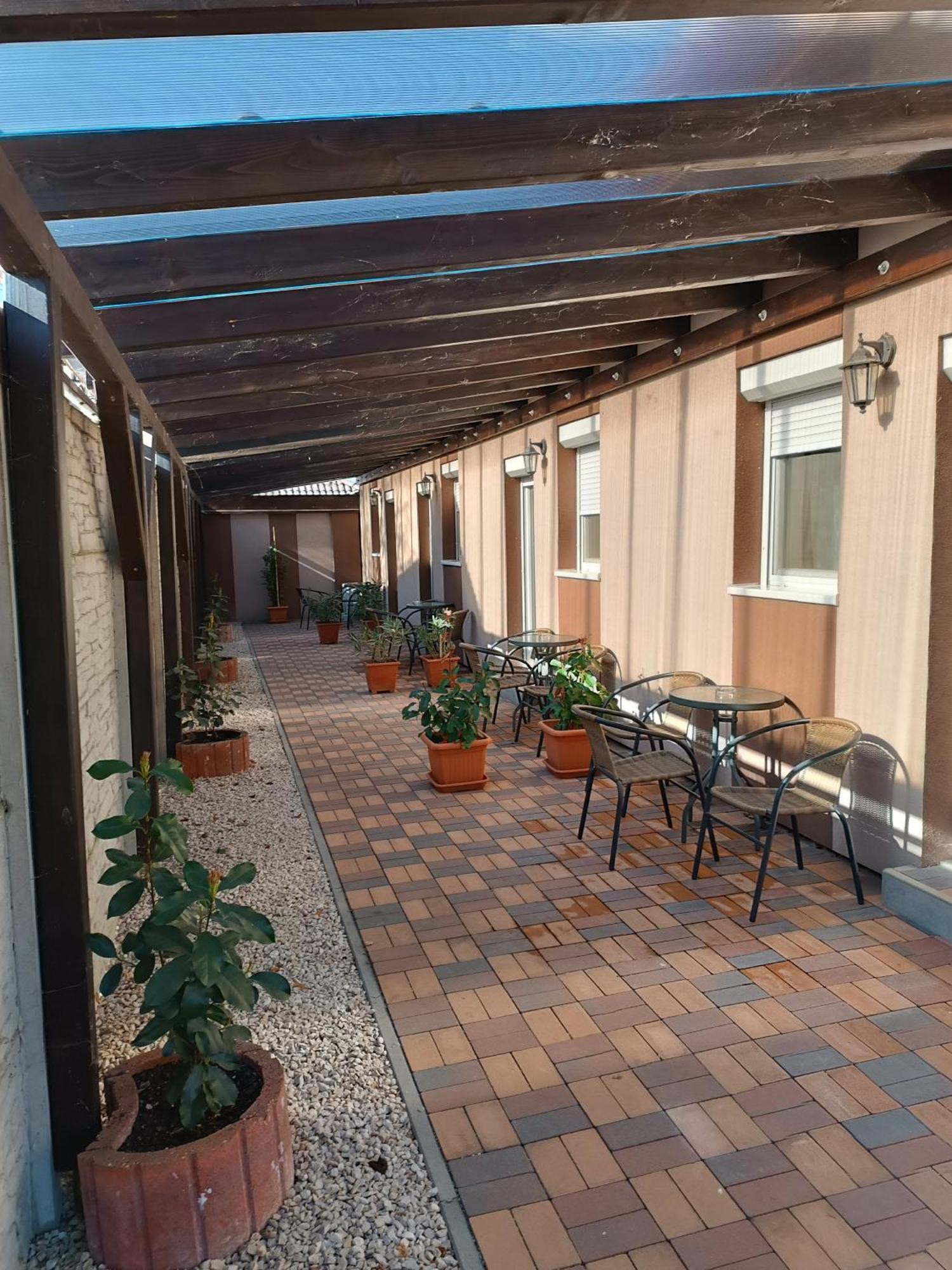 Boglarka Vendeghaz Apartment Mosonmagyarovar Luaran gambar