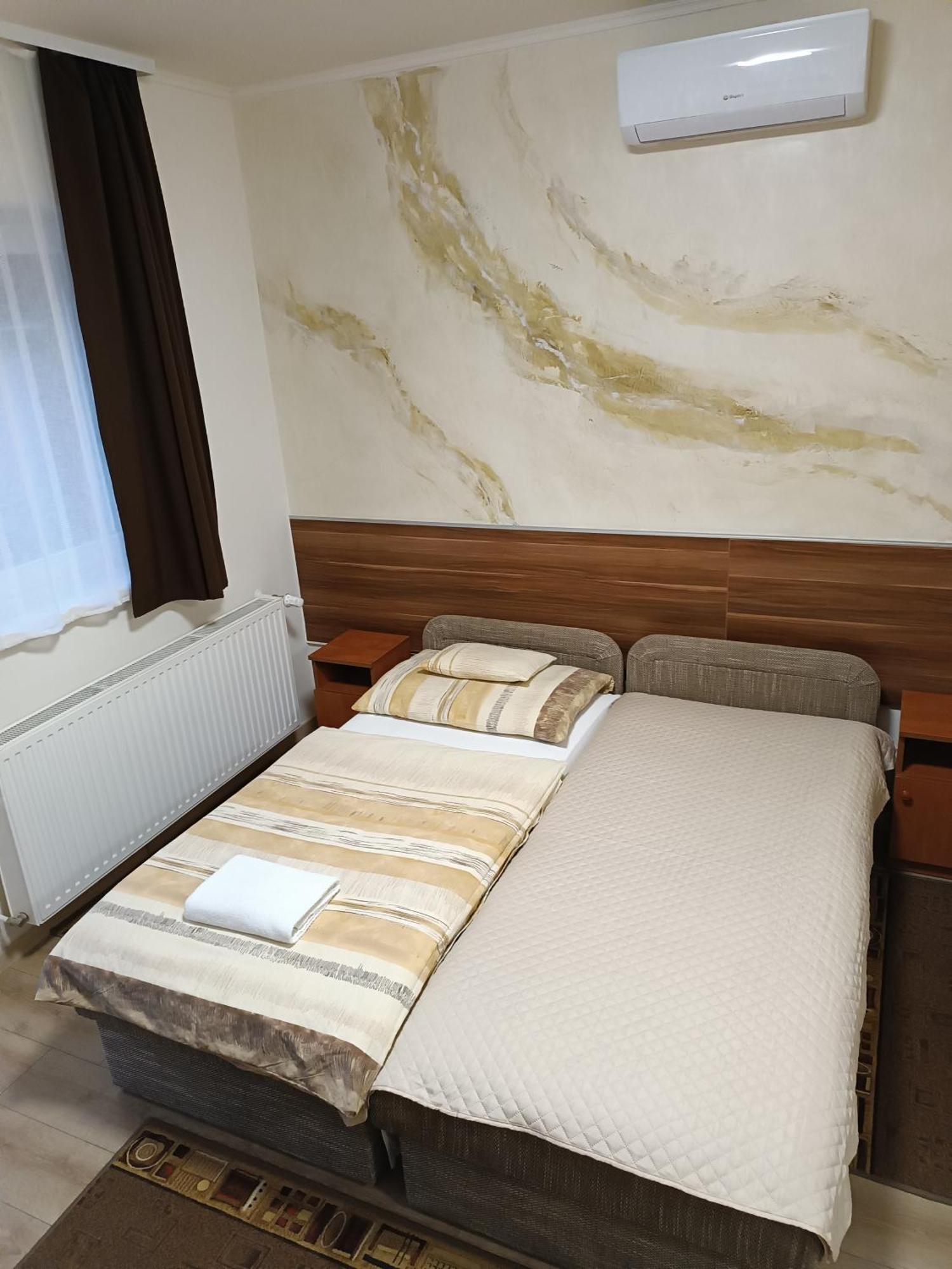 Boglarka Vendeghaz Apartment Mosonmagyarovar Luaran gambar