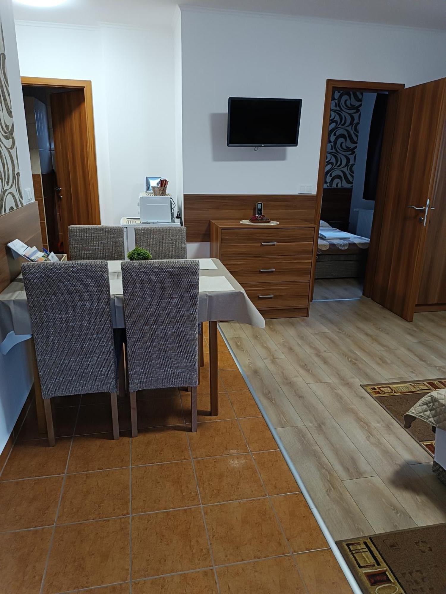 Boglarka Vendeghaz Apartment Mosonmagyarovar Luaran gambar